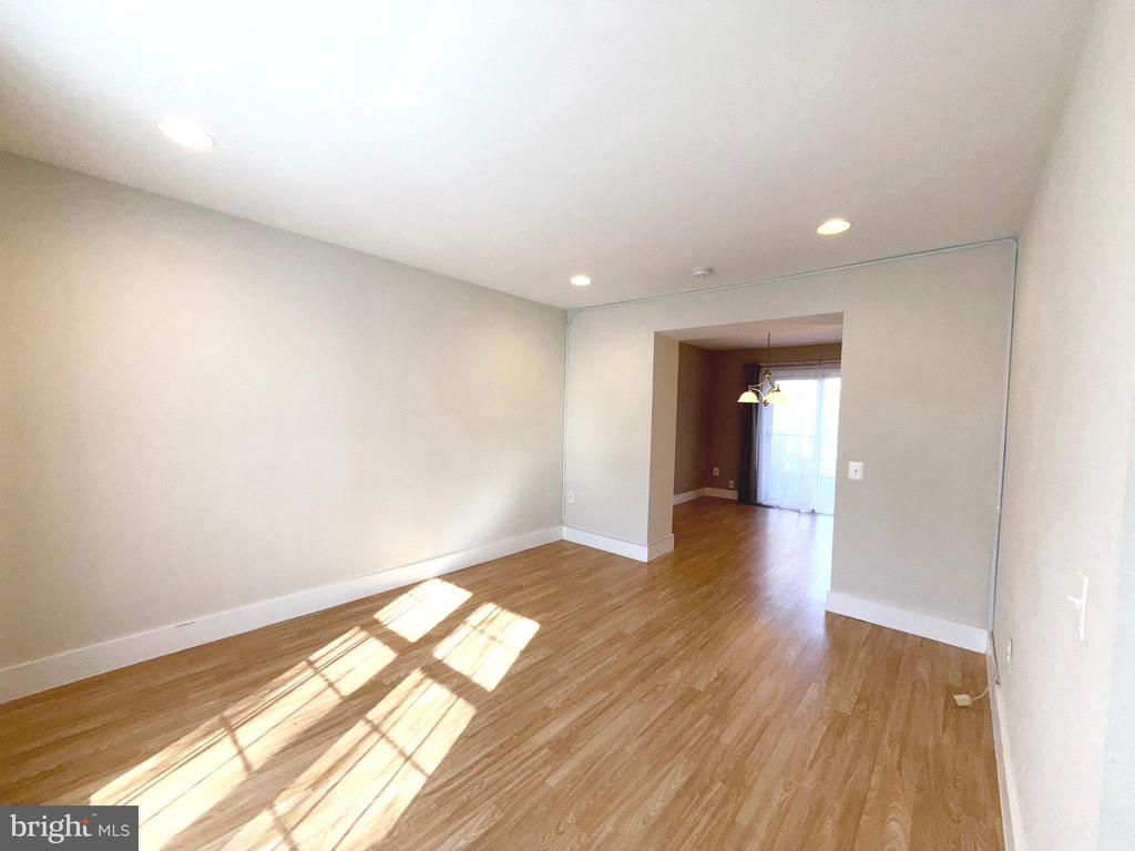 5817 WOOD POPPY COURT
