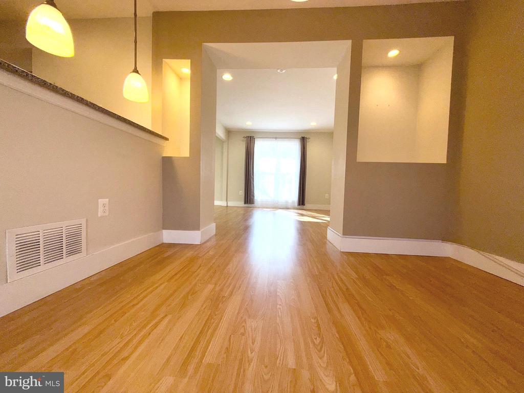 5817 WOOD POPPY COURT