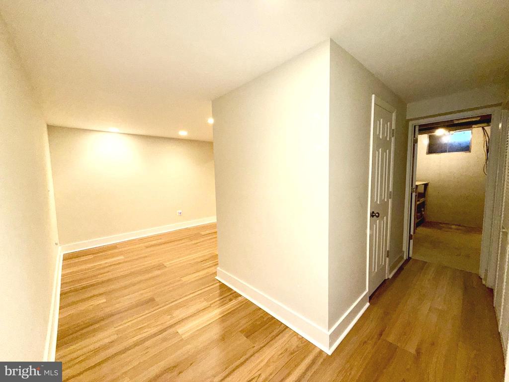 5817 WOOD POPPY COURT