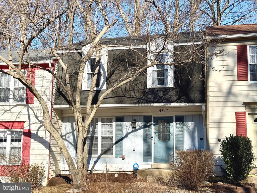 5817 WOOD POPPY COURT