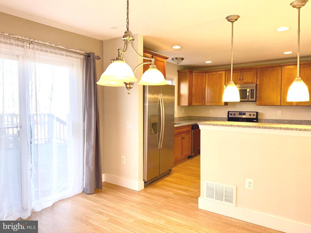5817 WOOD POPPY COURT