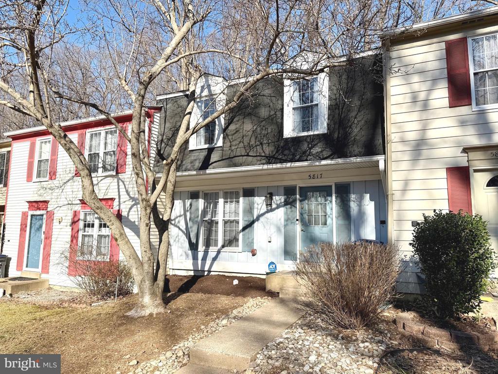 5817 WOOD POPPY COURT