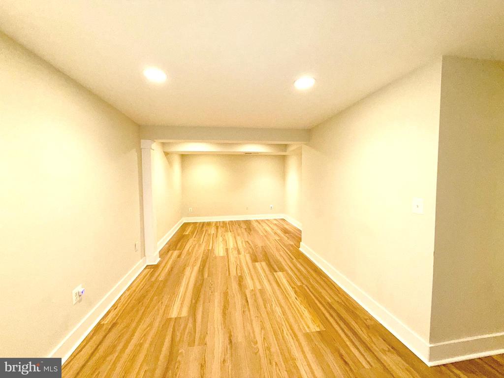 5817 WOOD POPPY COURT