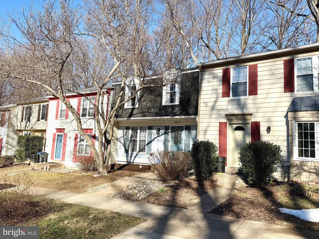 5817 WOOD POPPY COURT