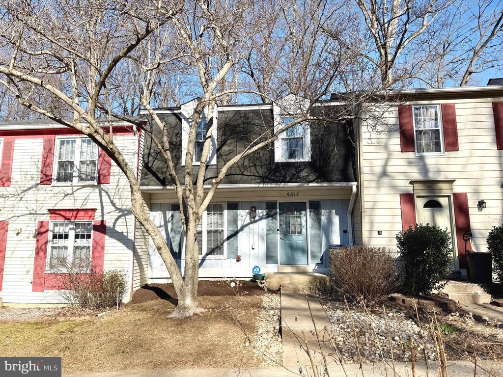 5817 WOOD POPPY COURT