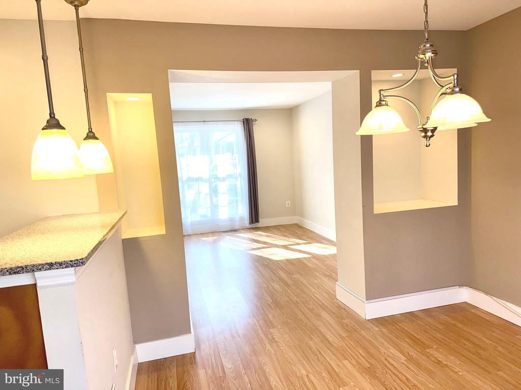 5817 WOOD POPPY COURT