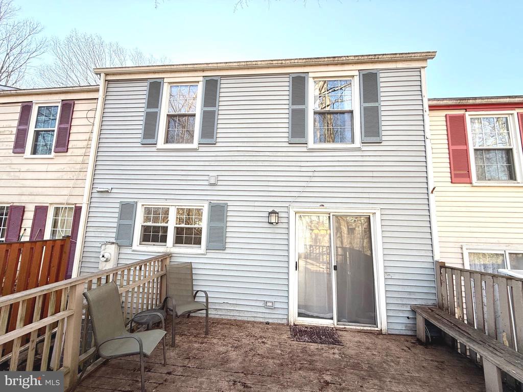 5817 WOOD POPPY COURT