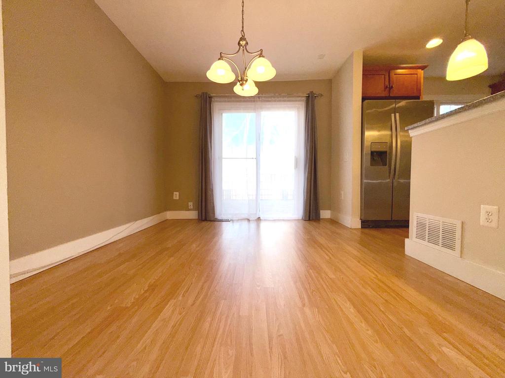 5817 WOOD POPPY COURT