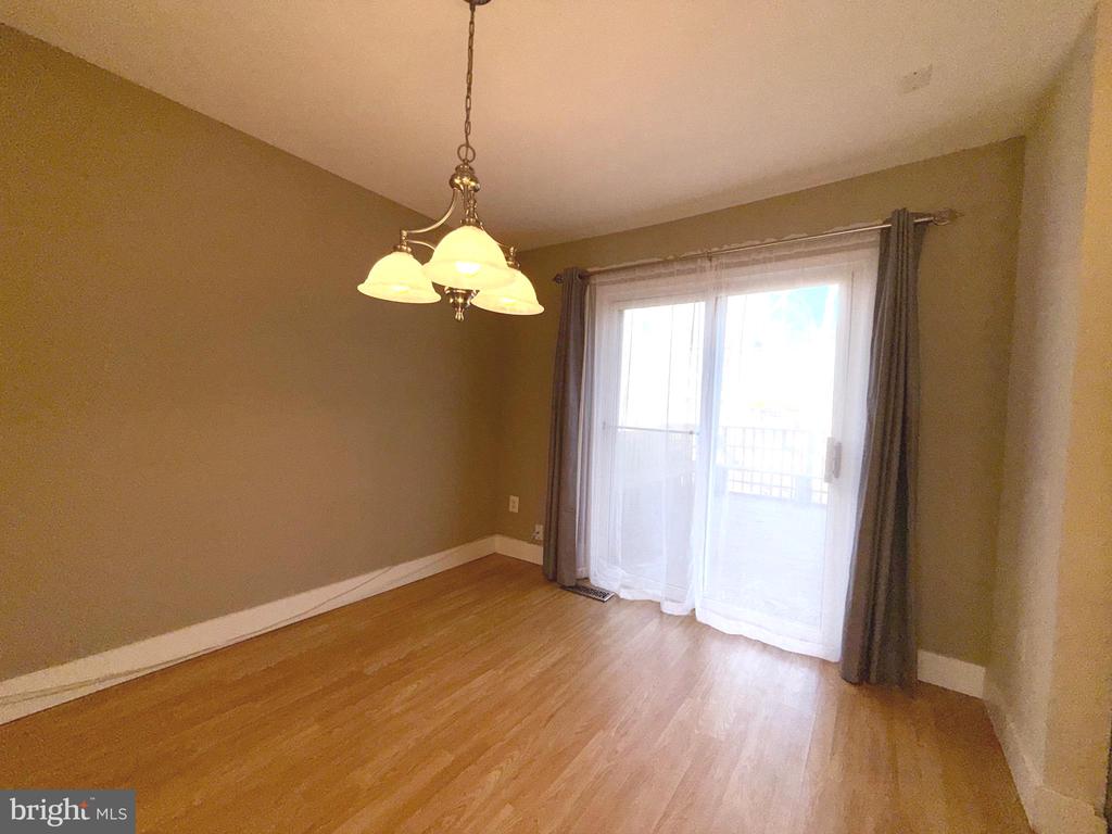 5817 WOOD POPPY COURT