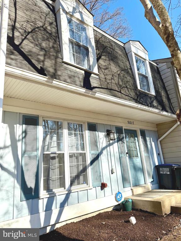 5817 WOOD POPPY COURT