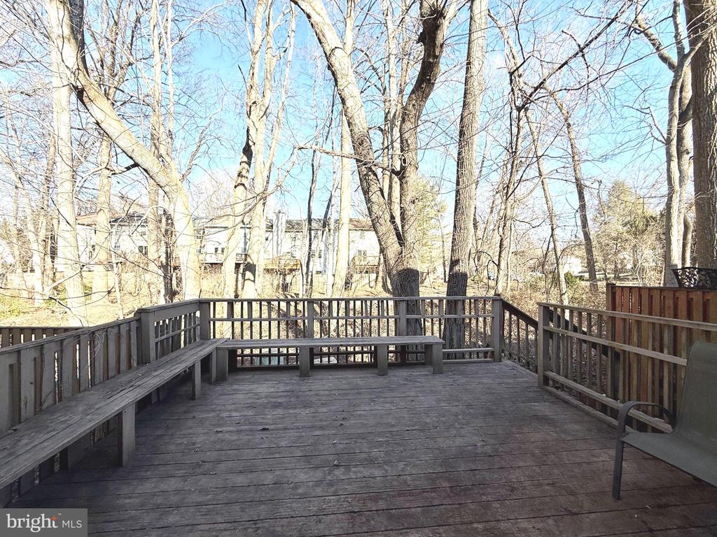5817 WOOD POPPY COURT