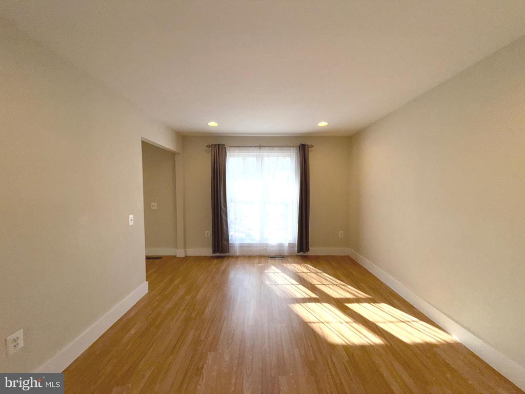 5817 WOOD POPPY COURT