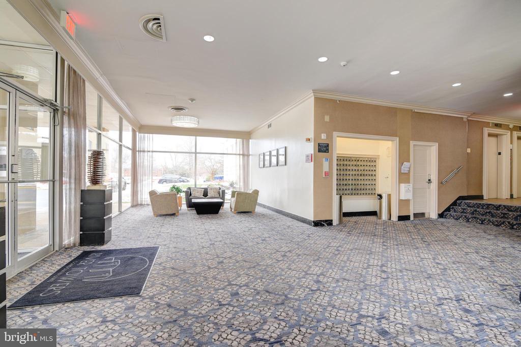 6641 WAKEFIELD DRIVE 315