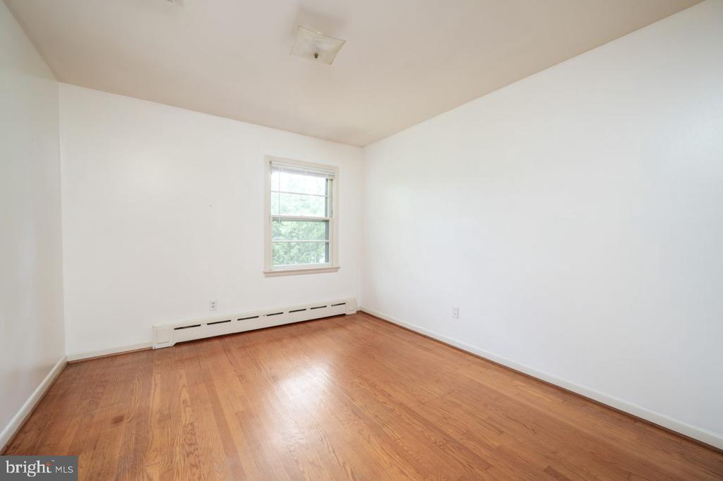 3129 GLEN CARLYN ROAD