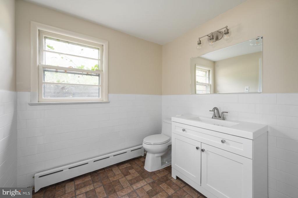 3129 GLEN CARLYN ROAD