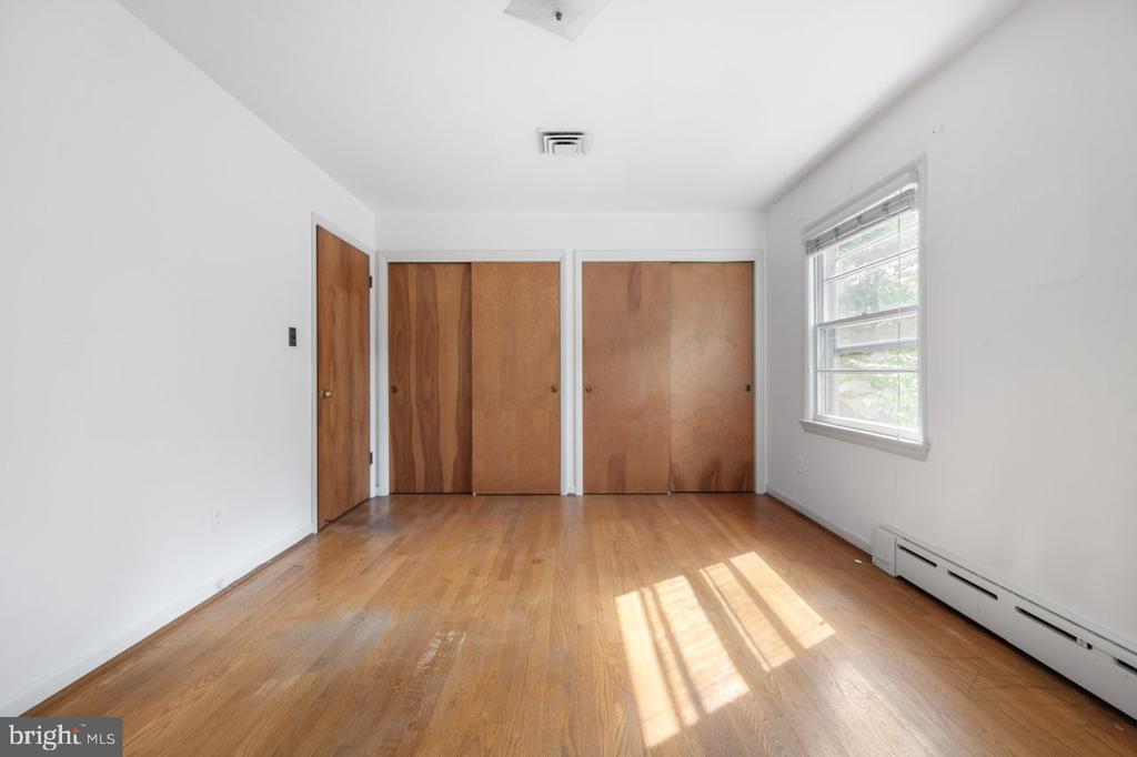 3129 GLEN CARLYN ROAD