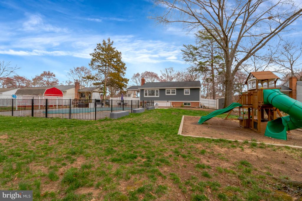 8512 WAGON WHEEL ROAD