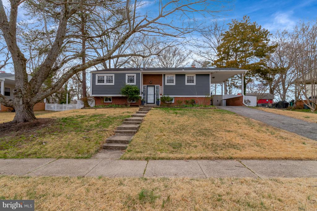 8512 WAGON WHEEL ROAD
