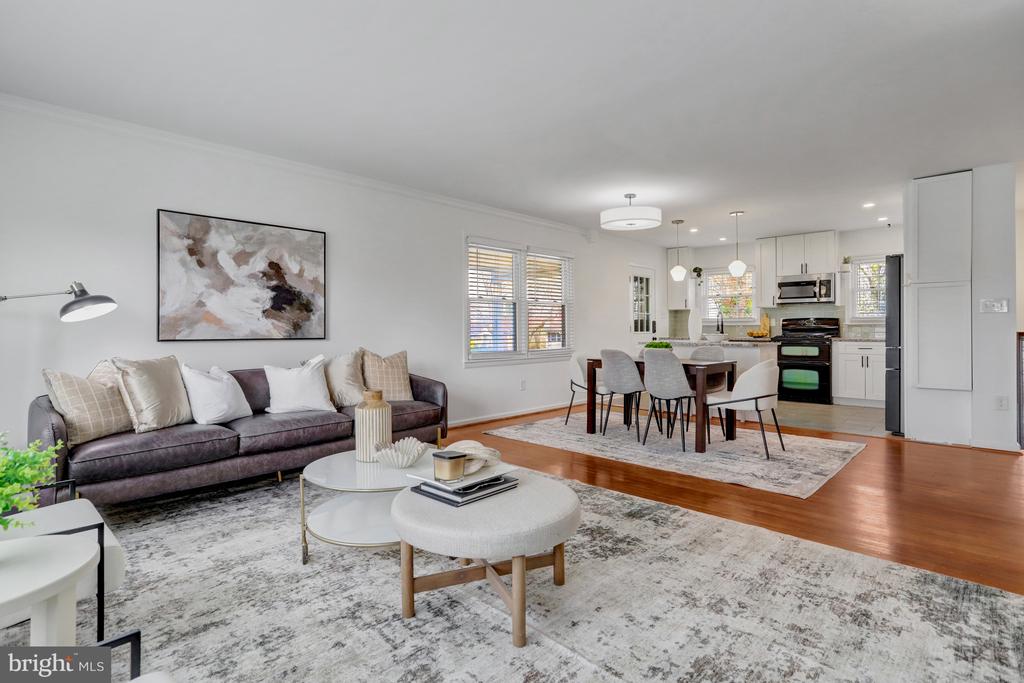8512 WAGON WHEEL ROAD