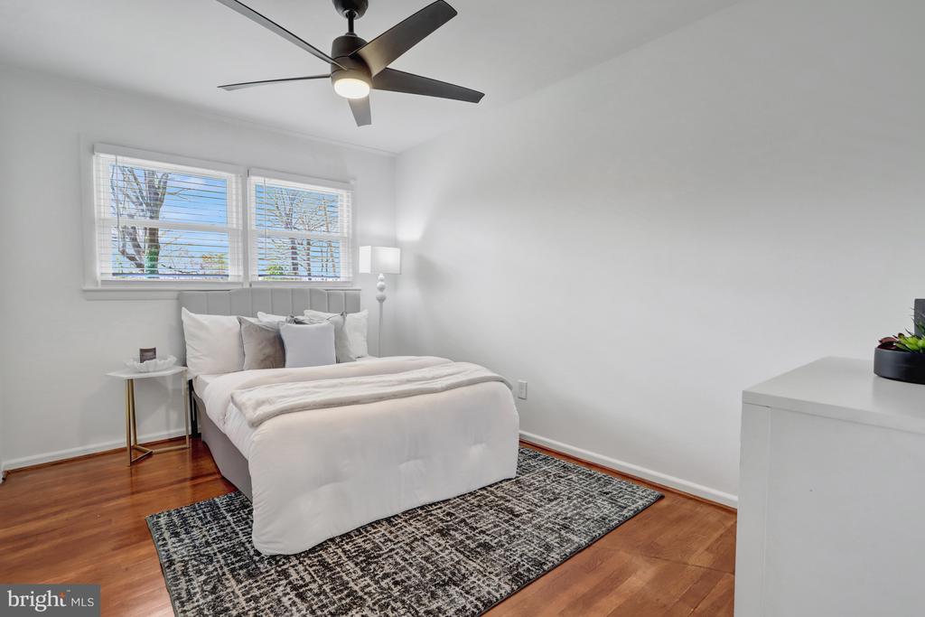 8512 WAGON WHEEL ROAD