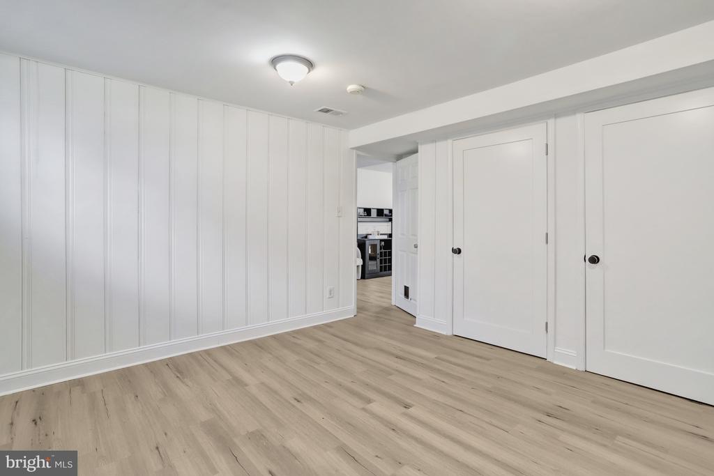 8512 WAGON WHEEL ROAD