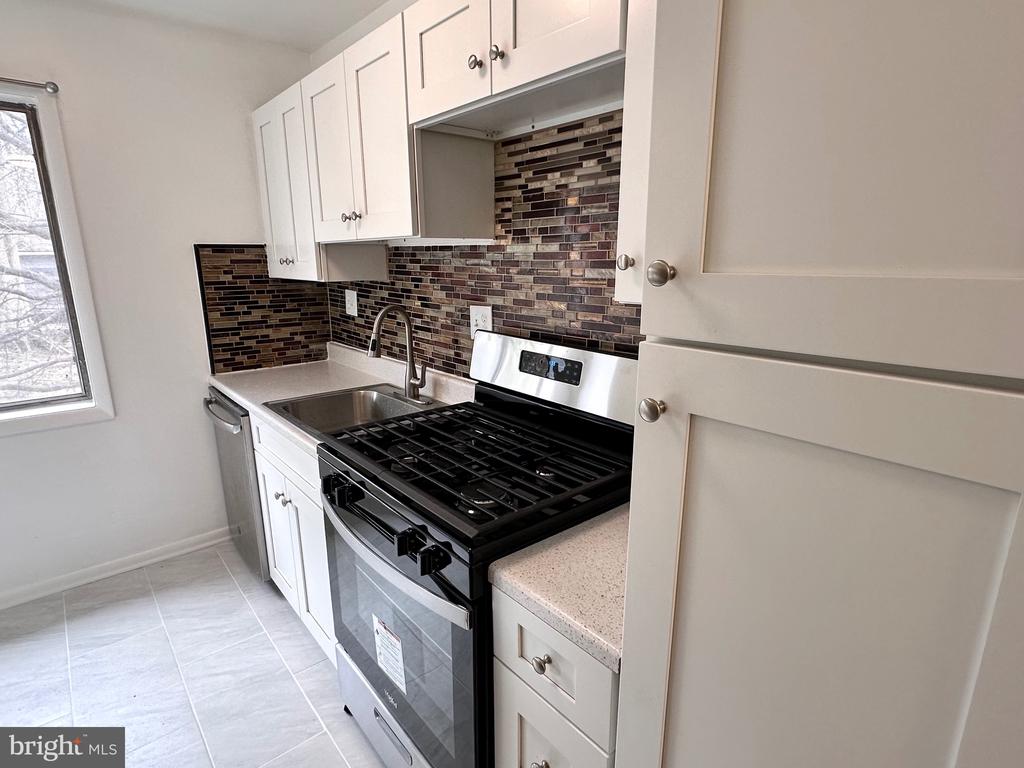 4114 MANGALORE DRIVE 302