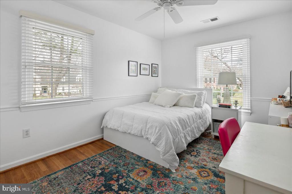 3718 CARRIAGE HOUSE COURT