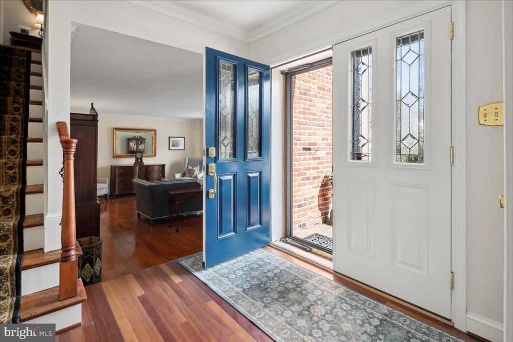 3718 CARRIAGE HOUSE COURT