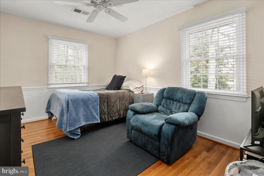 3718 CARRIAGE HOUSE COURT
