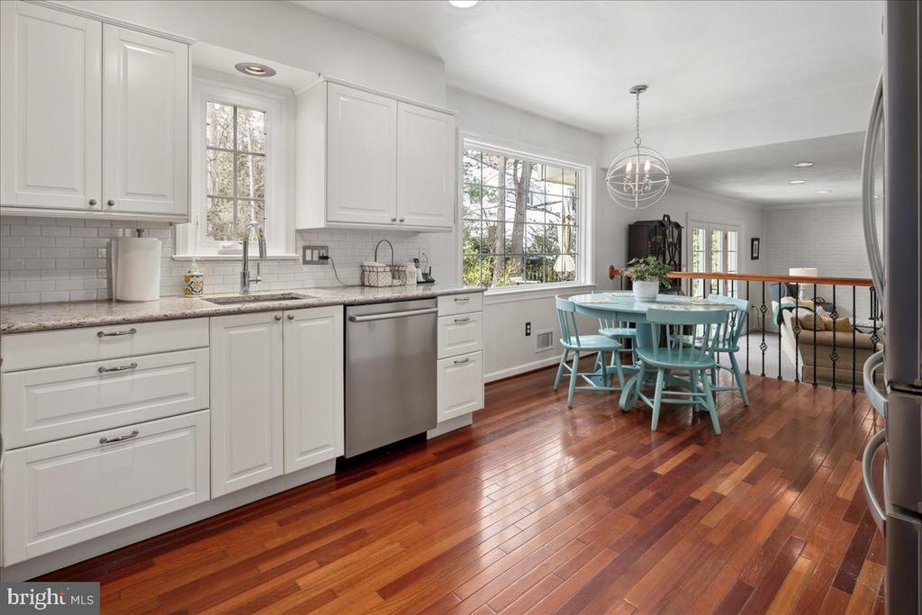 3718 CARRIAGE HOUSE COURT