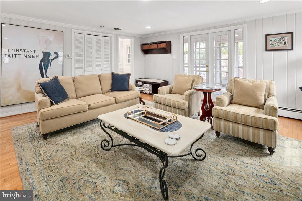 3801 DENSMORE COURT