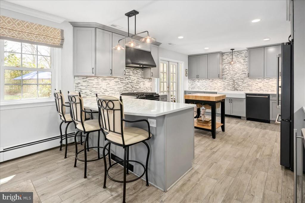 3801 DENSMORE COURT