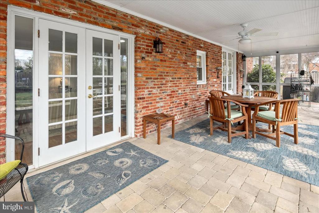3801 DENSMORE COURT