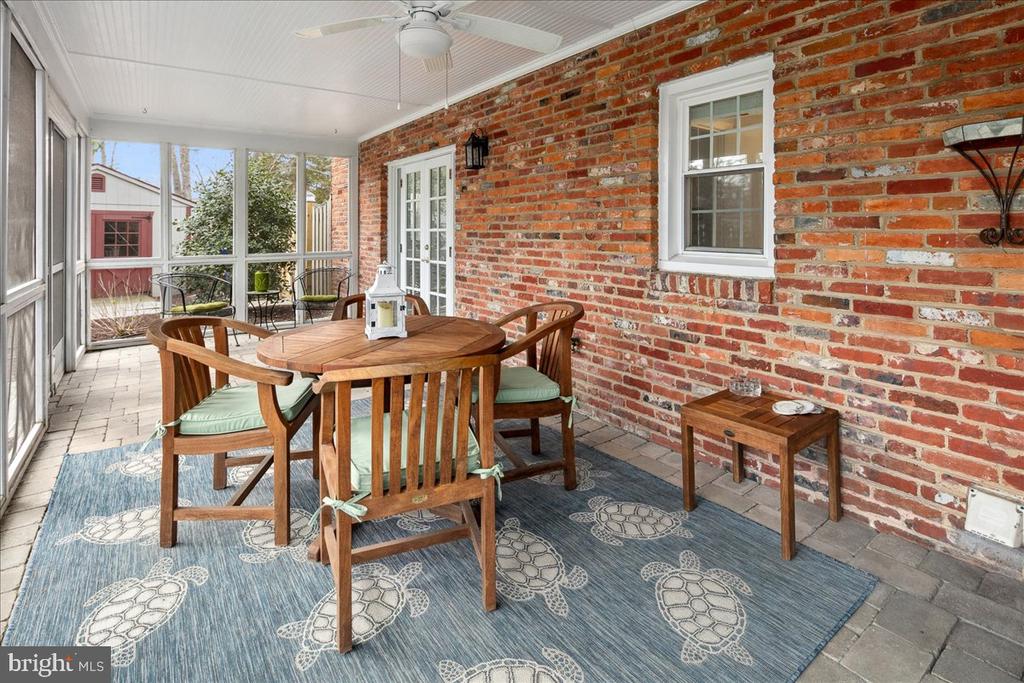 3801 DENSMORE COURT