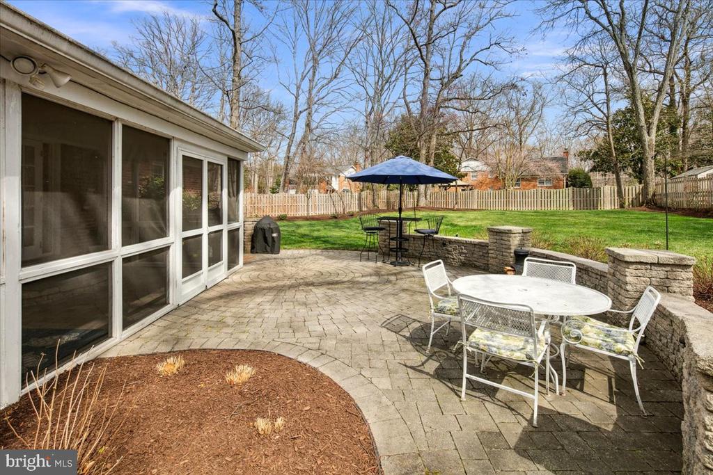3801 DENSMORE COURT