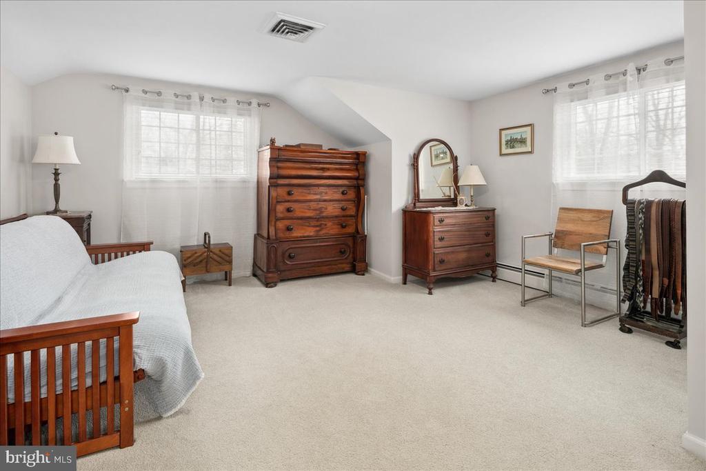 3801 DENSMORE COURT