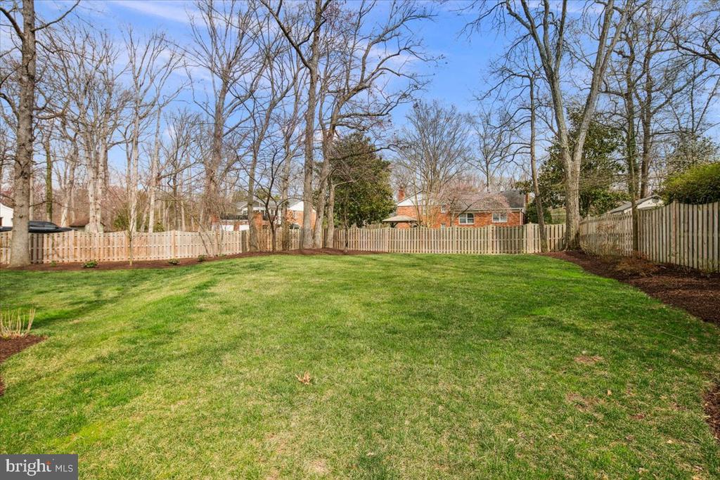 3801 DENSMORE COURT