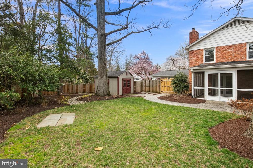 3801 DENSMORE COURT