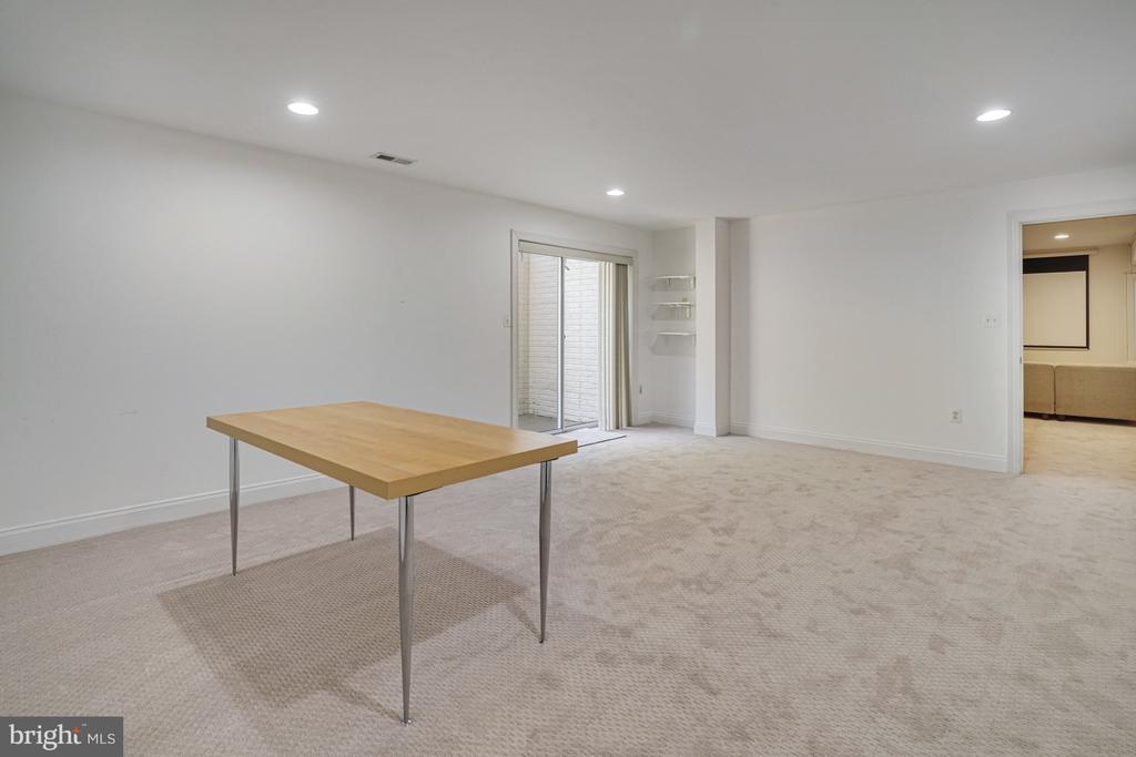 8043 WINSTEAD MANOR LANE