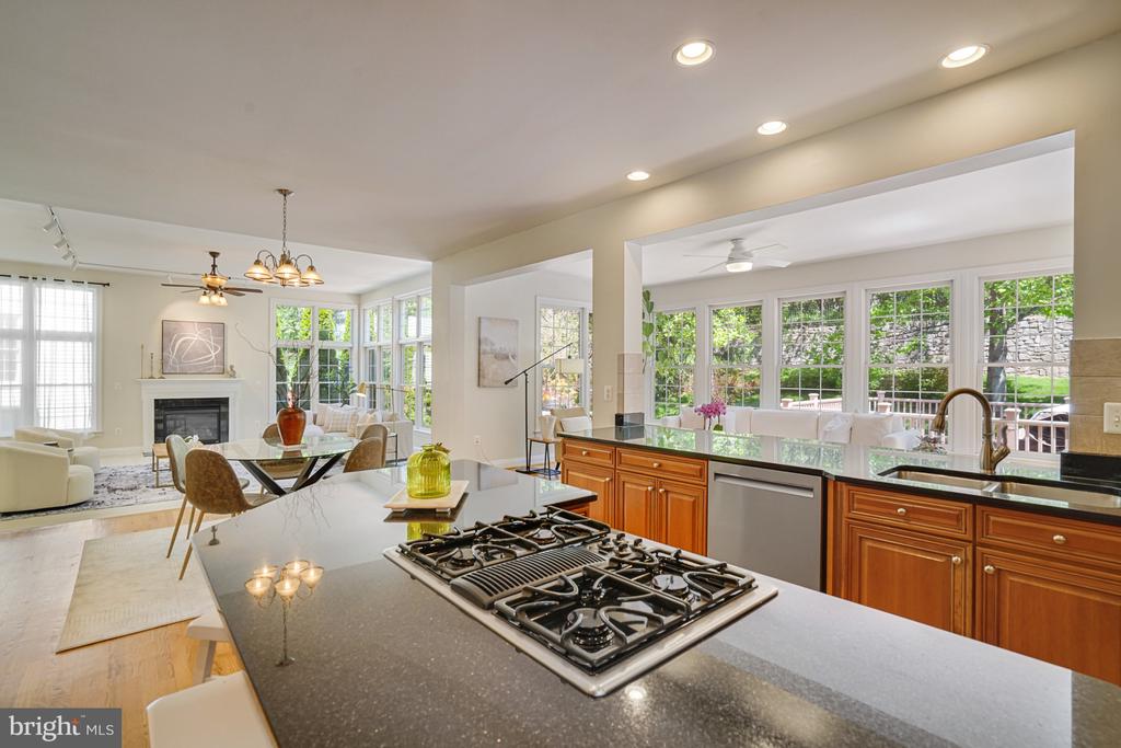 8043 WINSTEAD MANOR LANE