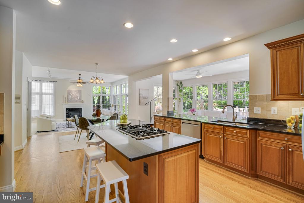 8043 WINSTEAD MANOR LANE