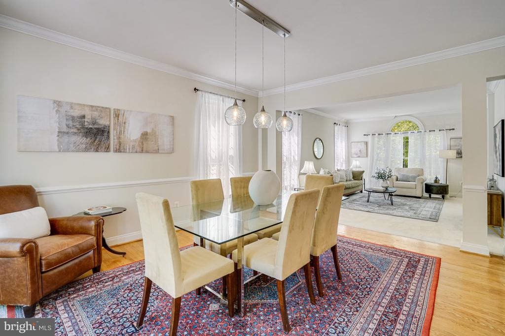 8043 WINSTEAD MANOR LANE