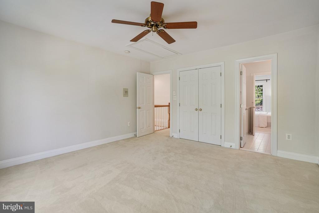 8043 WINSTEAD MANOR LANE