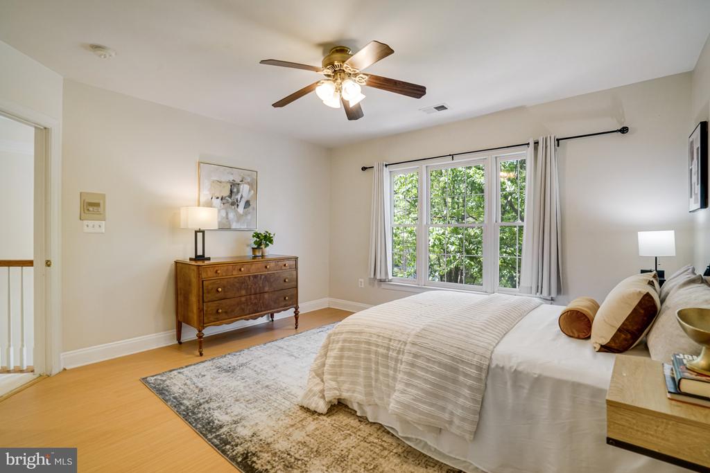 8043 WINSTEAD MANOR LANE