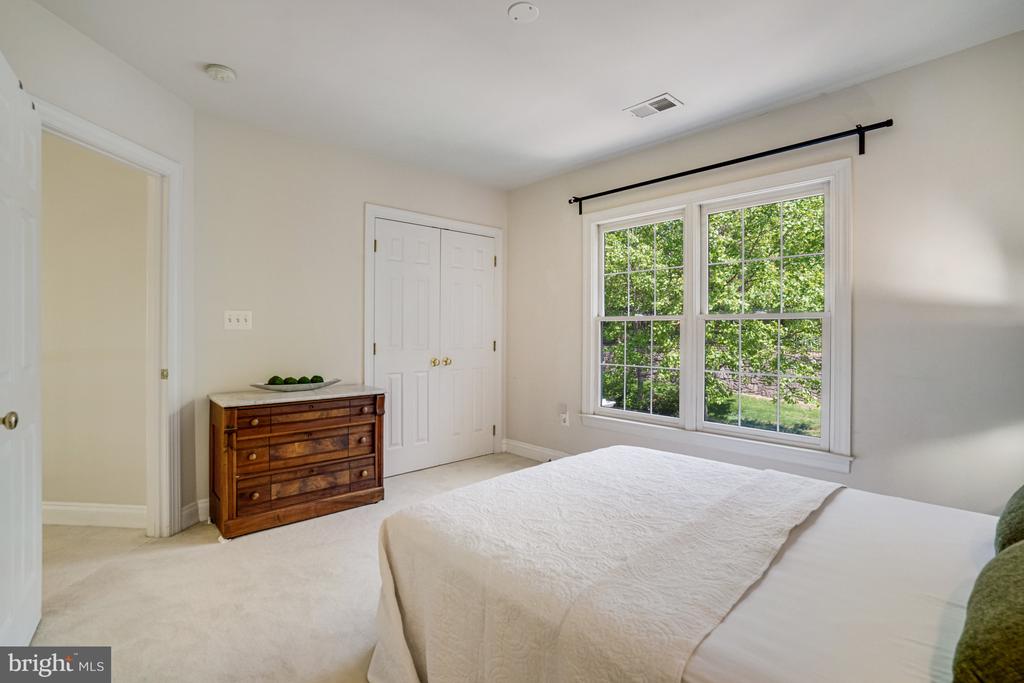 8043 WINSTEAD MANOR LANE