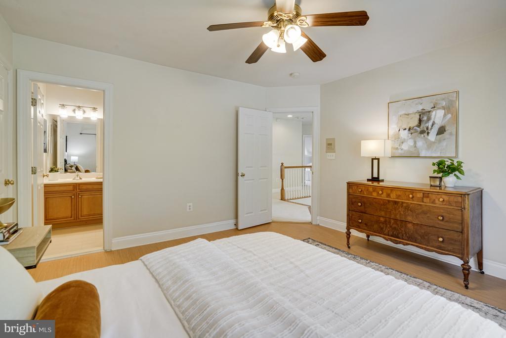 8043 WINSTEAD MANOR LANE