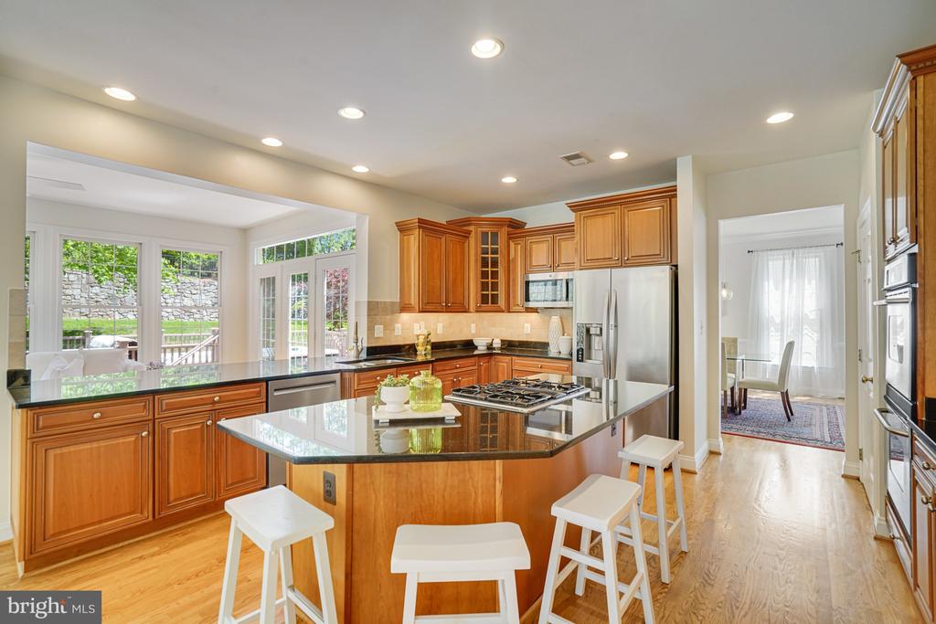 8043 WINSTEAD MANOR LANE