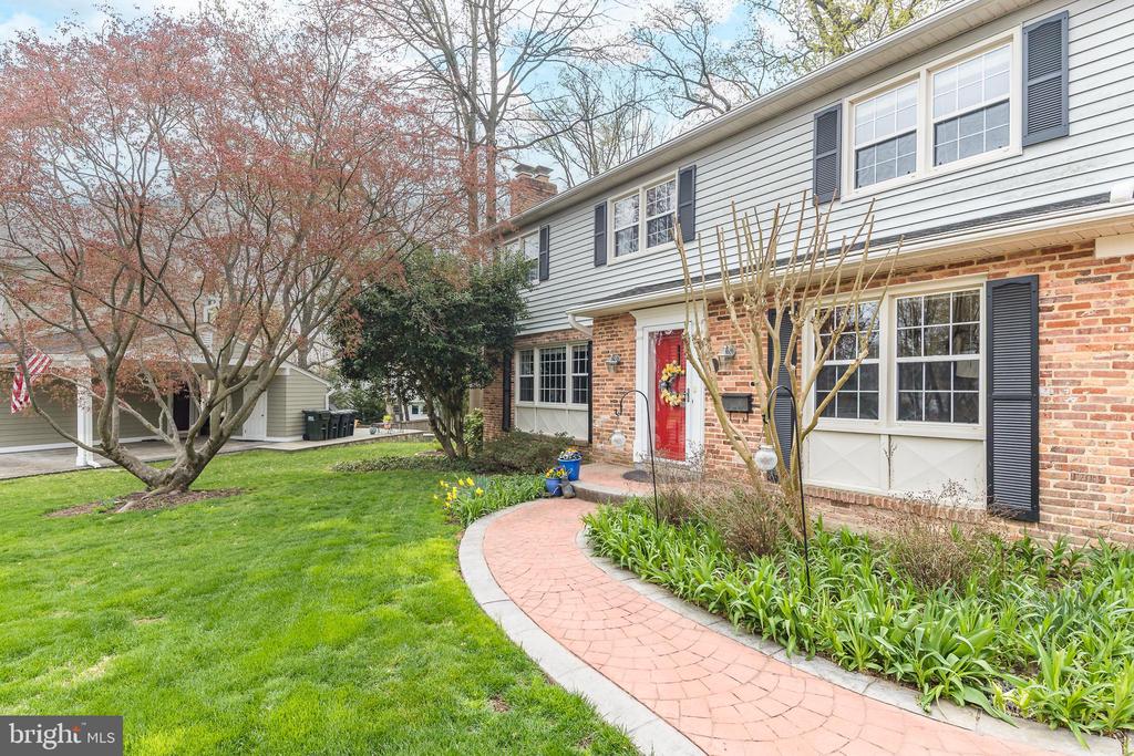 8330 BLOWING ROCK ROAD