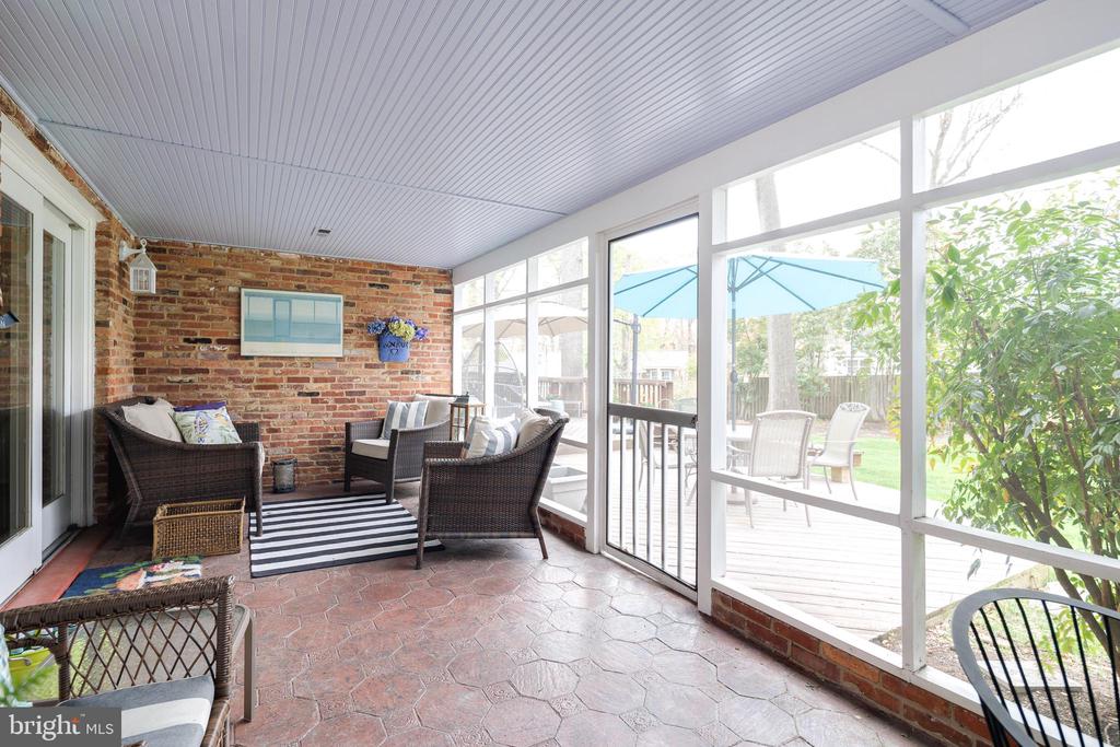 8330 BLOWING ROCK ROAD