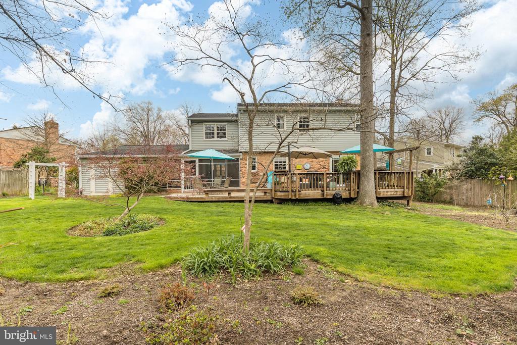 8330 BLOWING ROCK ROAD